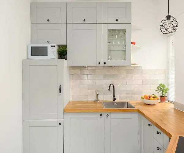 The Grassmarket By Calton Living * Edinburgh