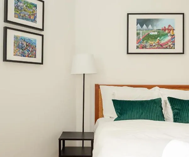 The Grassmarket By Calton Living Edinburgh