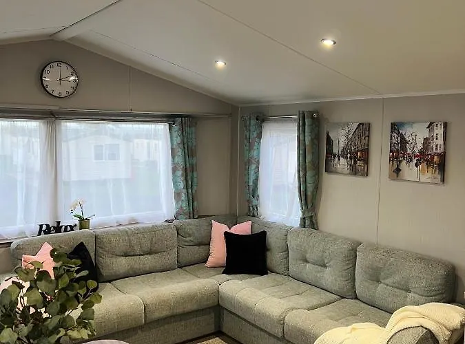 Lovely 3 Bedroom In Seton Wi-fi Xbox Campingplads