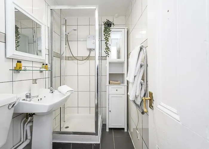 Lejlighed Centre 2 Bedroom Main Door