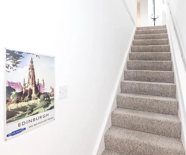 Luxury 3 Bed Royal Mile 爱丁堡