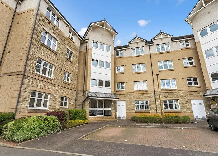 Modern 1br Flat - Free Parking + Lift شقة