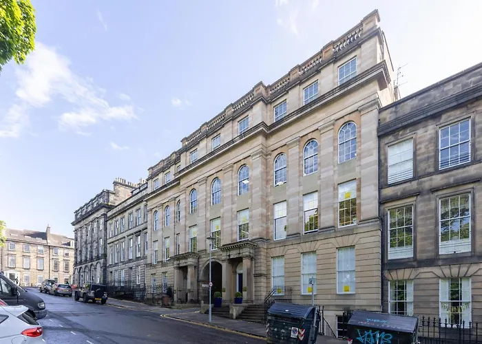 Joivy Beautiful Penthouse With Terrace & Jacuzzi Lejlighed Edinburgh