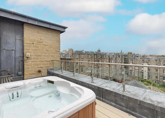 Joivy Beautiful Penthouse With Terrace & Jacuzzi Lejlighed *