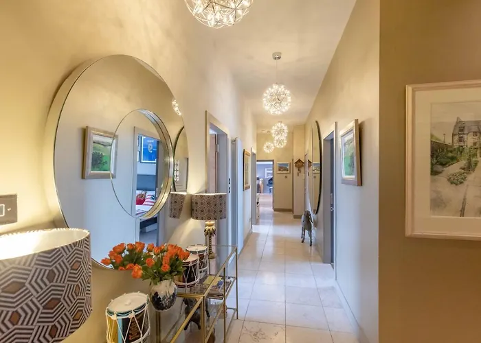 Lejlighed Joivy Beautiful Penthouse With Terrace & Jacuzzi *