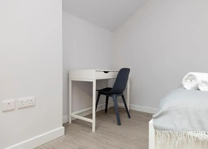 Altido Elegant Near The Meadows דירה *