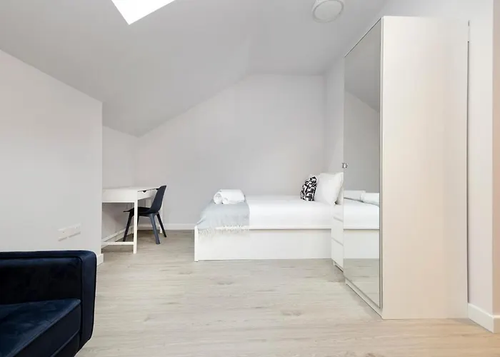 Altido Elegant Near The Meadows