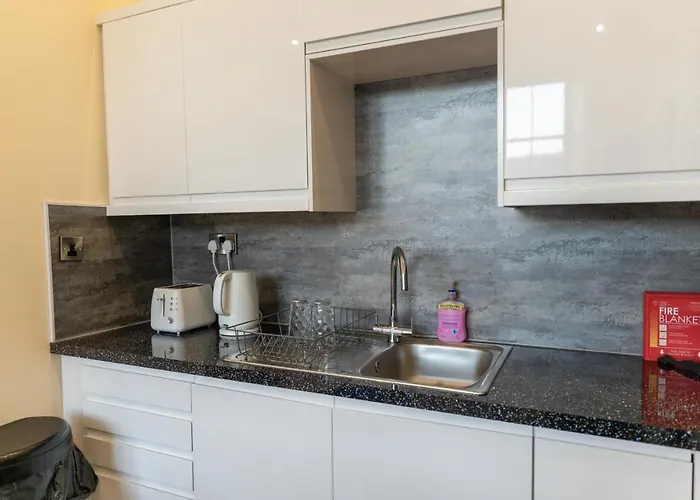 New 2 Bed With Stunning Views Of Arthur Seat Mountain