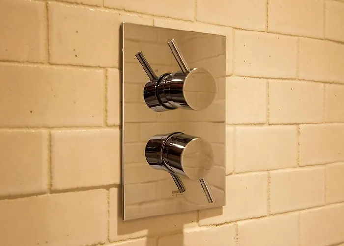 Apartment Rock House - Photographer's - Historic Gem In The Heart Of The