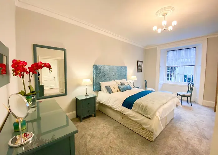 2bed, Private Garden & Fireplace, Near Water Of Leith * Edinburgh