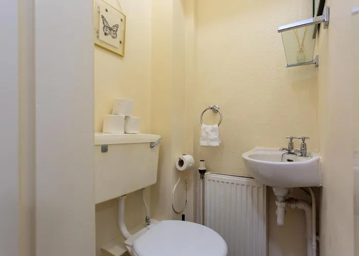 Cozy 1b Groundfloor - 8 Minute From Centre דירה אדינבורו