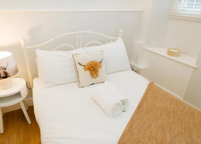 Luxury Modern 3 Bedroom In Centre אדינבורו