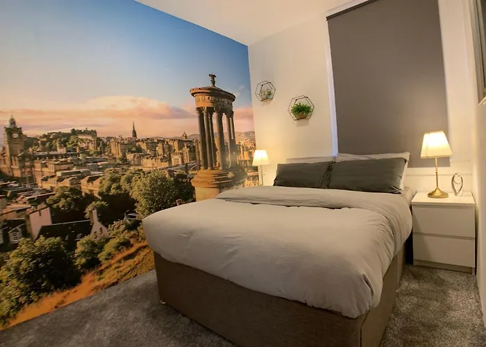 Maria- Bright And Modern Center . Edinburgh