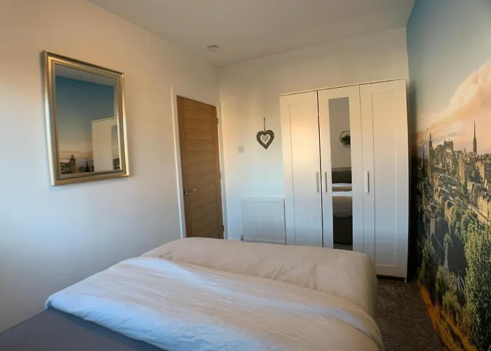 Maria- Bright And Modern Center . *