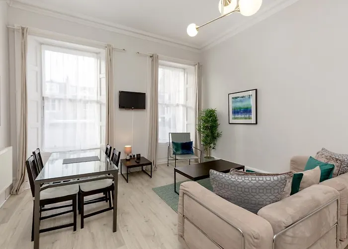 דירה Southside By Destination אדינבורו