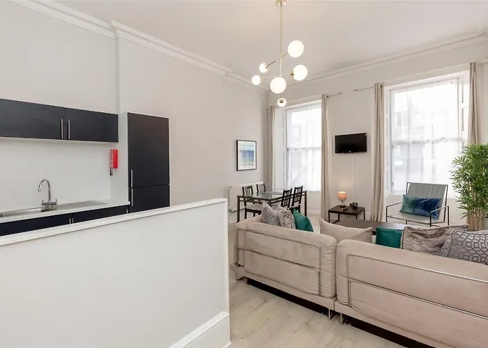 דירה Southside By Destination אדינבורו