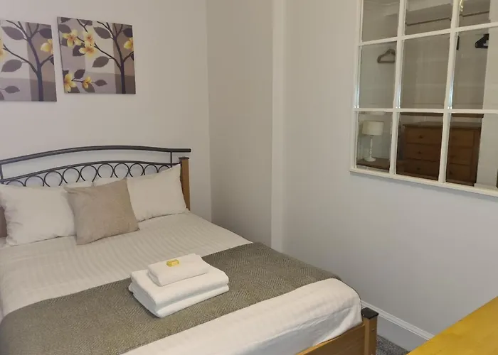 4 Royal Mile Flat Near Castle *