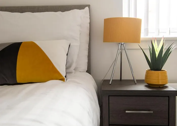 2-bedroom With Private Garden & Parking Dom wakacyjny