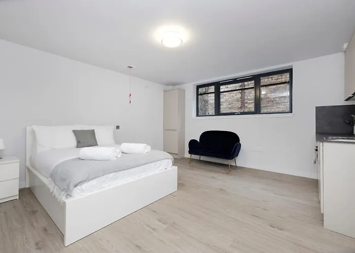 Altido Elegant Near The Meadows