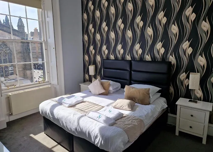 Parliament Sq 12 Royal Mile * Édimbourg