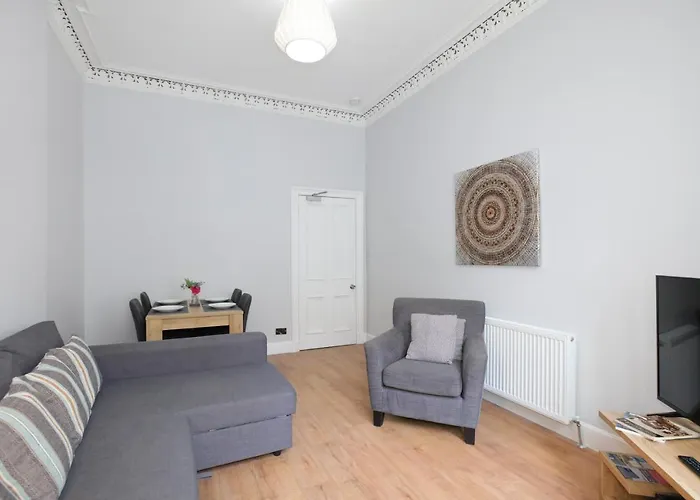 Modern Sleeps 6 * Edinburgh
