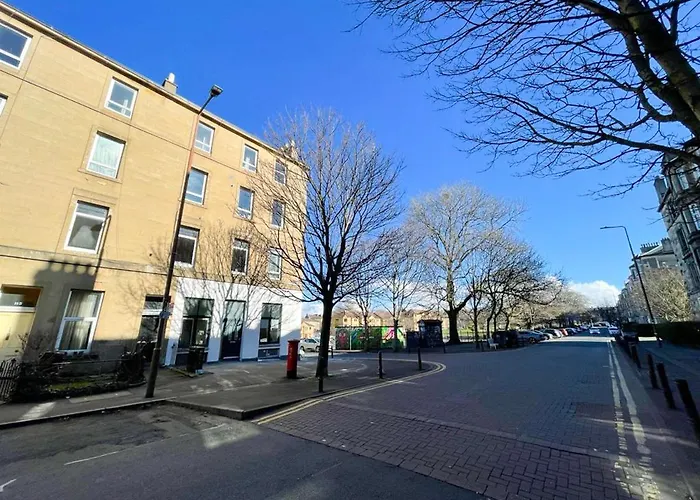 Beautiful 2br, Private Entry In Vibrant Leith Appartement Édimbourg