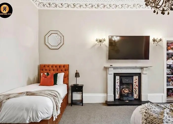 Lovely 4 Bedroom With 7 Beds And Free Parking Edynburg