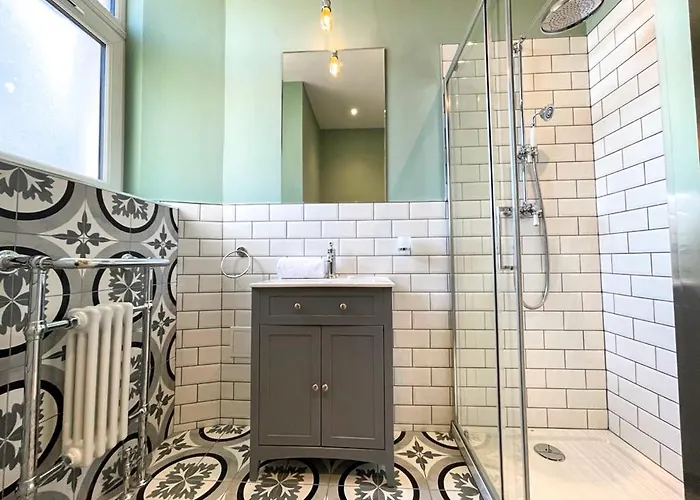 Appartement Beautiful 2br, Private Entry In Vibrant Leith Édimbourg