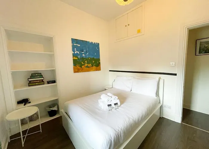 아파트 Open Plan 2 Bed Apt, Near Castle 에든버러
