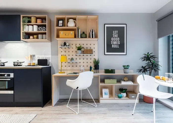 Modern At Huxley In The Heart Of Appartement