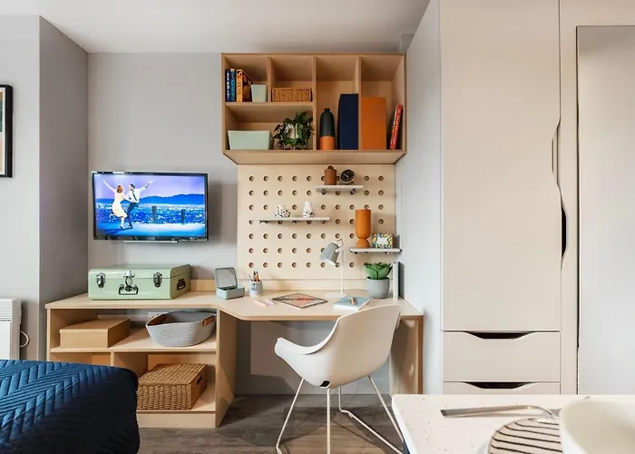 Appartement Modern At Huxley In The Heart Of