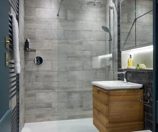 Magnificent Georgian 3-bedroom In New Town شقة إدنبرة