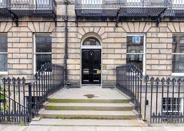 Dragon - Ladon - 2 Bed Centre Luxury Apartment