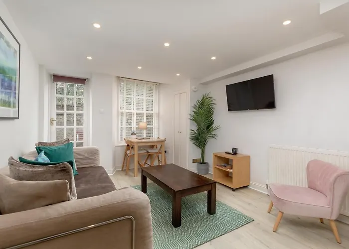 Southside By Destination * אדינבורו