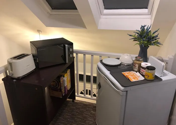 Netherby Guest house 3*