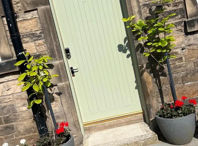 Wm Garden * Edinburgh