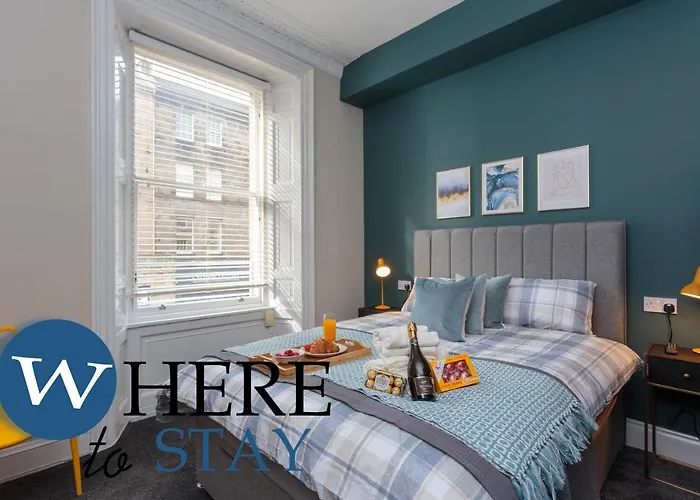Stylish 2bed Underneath Castle * Edynburg
