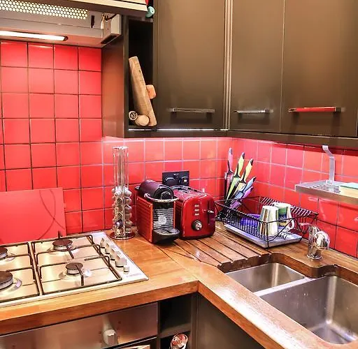 Chic & Bright Flat Near Holyrood Park شقة إدنبرة