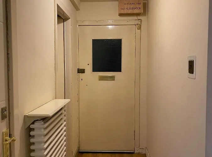 Edi 招待所 *