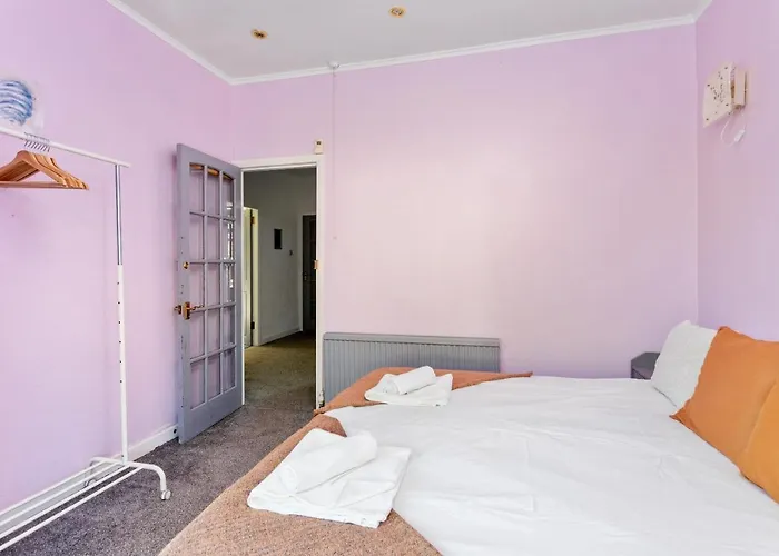 Lovely 3bed House-private Parking Nyaraló Edinburgh