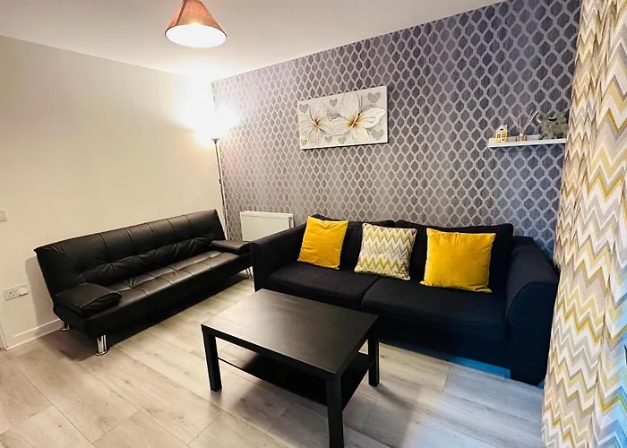 Modern 3 Bed With Free Parking And Garden Close To Center And Airport 에든버러