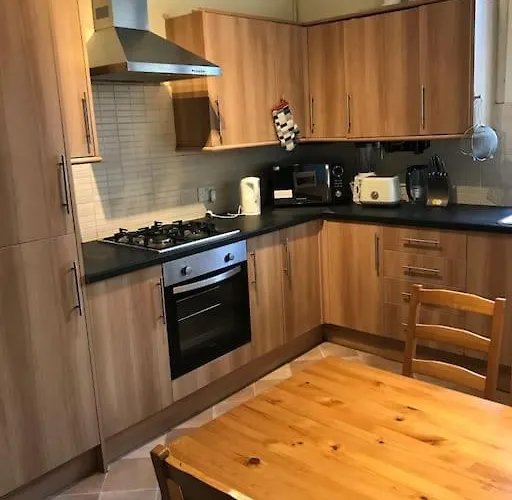 3 Bedrooms In Blackwood Crescent * 爱丁堡