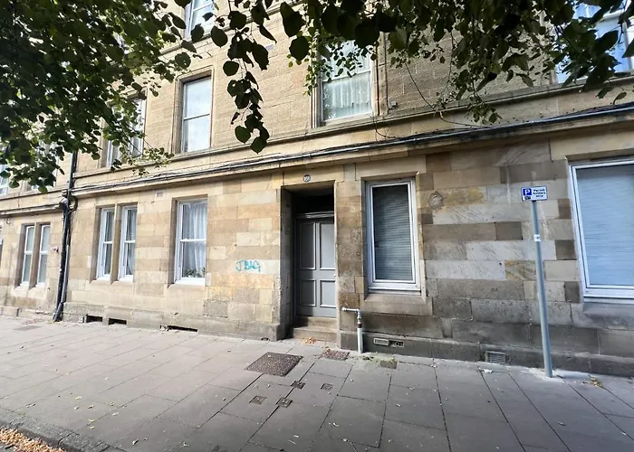 アパート Convenient 2br Basement Flat In Leith *