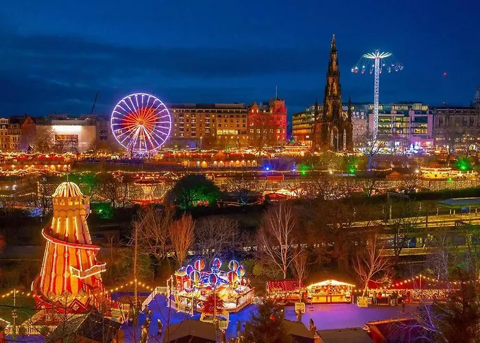 Stylish Victorian Apartment's Close To The Botanical Gardens, Free Parking!