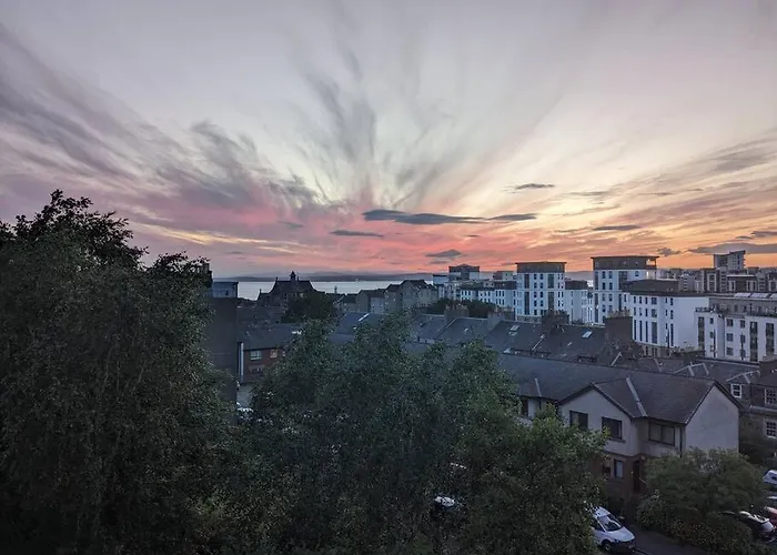 Peaceful Oasis By The Sea * Edinburgh