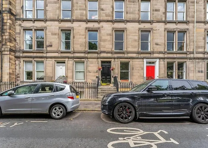Apartment Bright And Spacious Flat Overlooking The Meadows Edinburgh