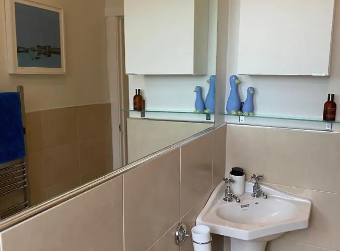 Tranquil Haven Murrayfield Homestay Edinburgh