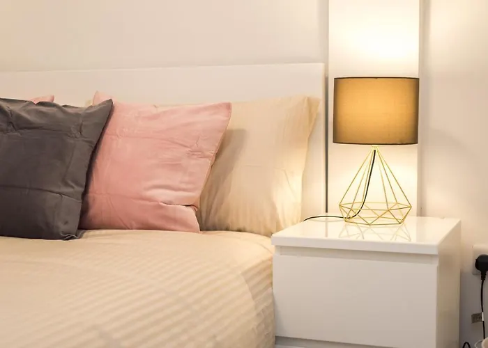 Lejlighed 1bed, Ground Floor, Private Entrance *