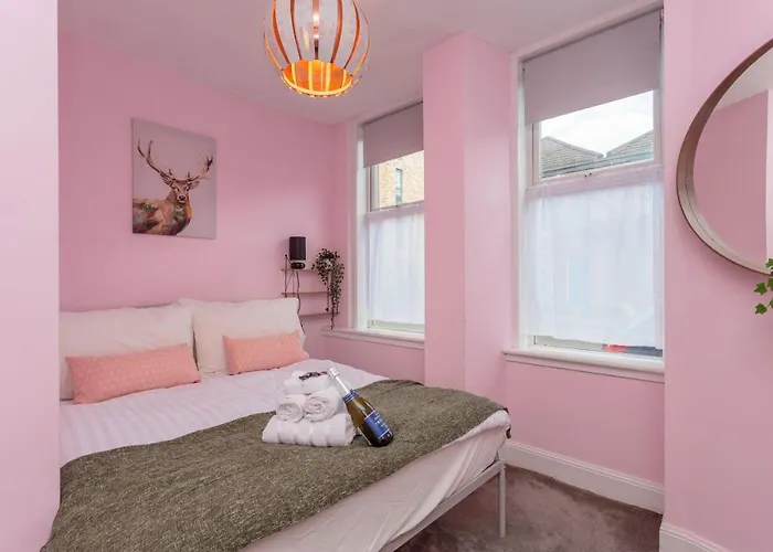 アパート Warm 1bed Flat Leith Walk