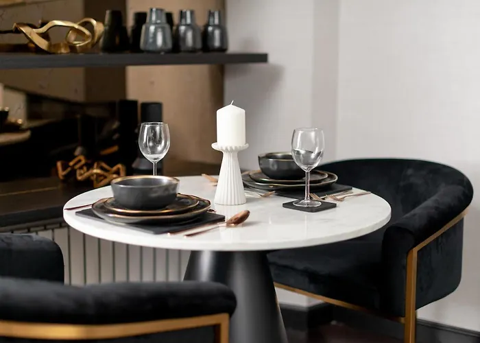 Apartment Sovo - Luxury Romantic Westend With Jacuzzi Bath